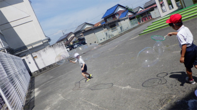 ７月１５日（水）１年シャボン玉体験